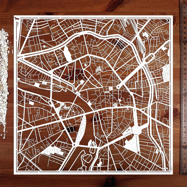 O3 DESIGN STUDIO Toulouse Papierschnitt Karte Weiss 30x30 cm Papierkunst, Toulouse