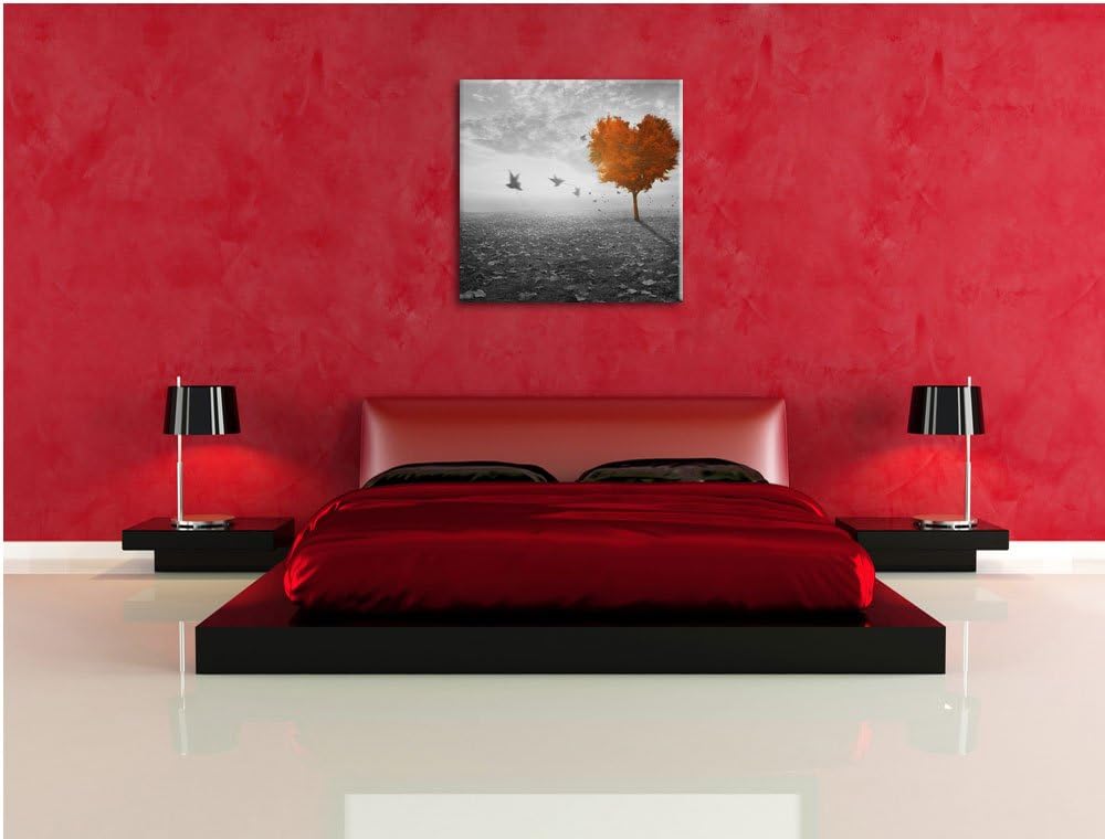Pixxprint Roter Herzbaum im Herbst schwarz/weiss, Format: 70x70 auf Leinwand, 70x70