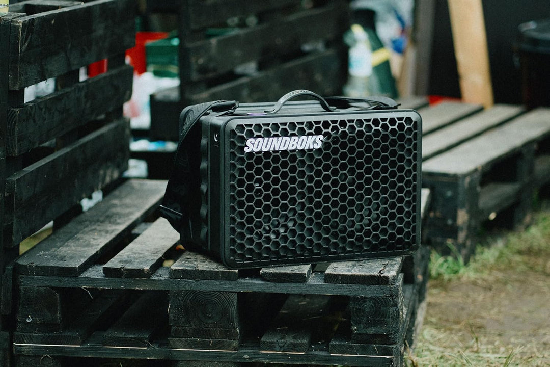 SOUNDBOKS Go – Tragbarer Bluetooth-Lautsprecher – USB-C-Aufladung Akku – Kompakter Performance-Lauts