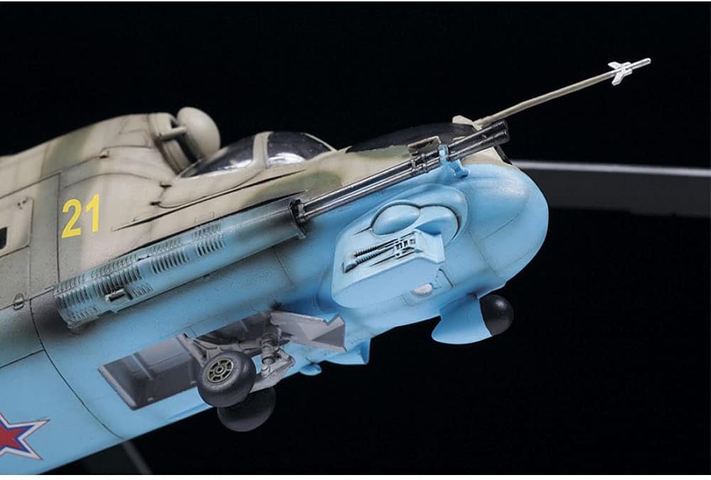 Zvezda 4812 1:48 MIL MI-24P Russ. Attack Helicopter-Modellbausatz,Plastikbausatz, Bausatz zum Zusamm