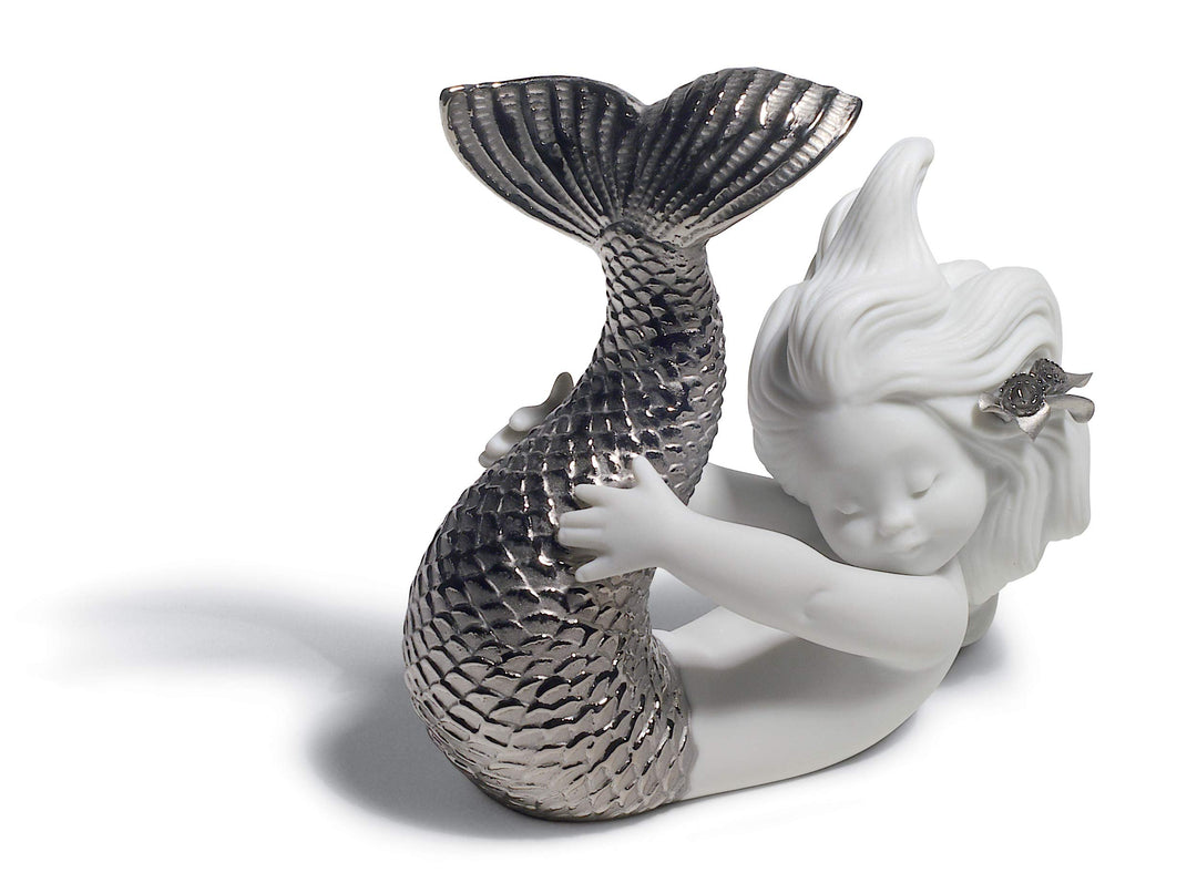 LLADRÓ Meerjungfrau-Figur Spielen Am Meer. Silber. Meerjungfrau. Porzellan.