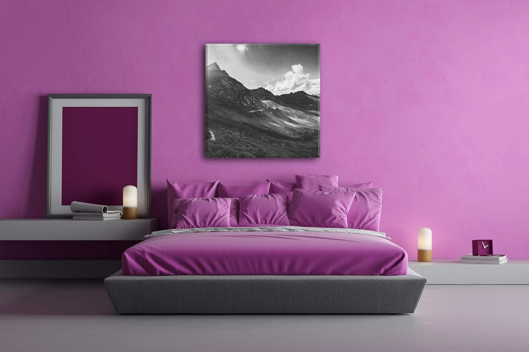 deyoli Sonnenaufgang über grünen Bergen Format: 70x70 Effekt: Schwarz&Weiss als Leinwandbild, Motiv