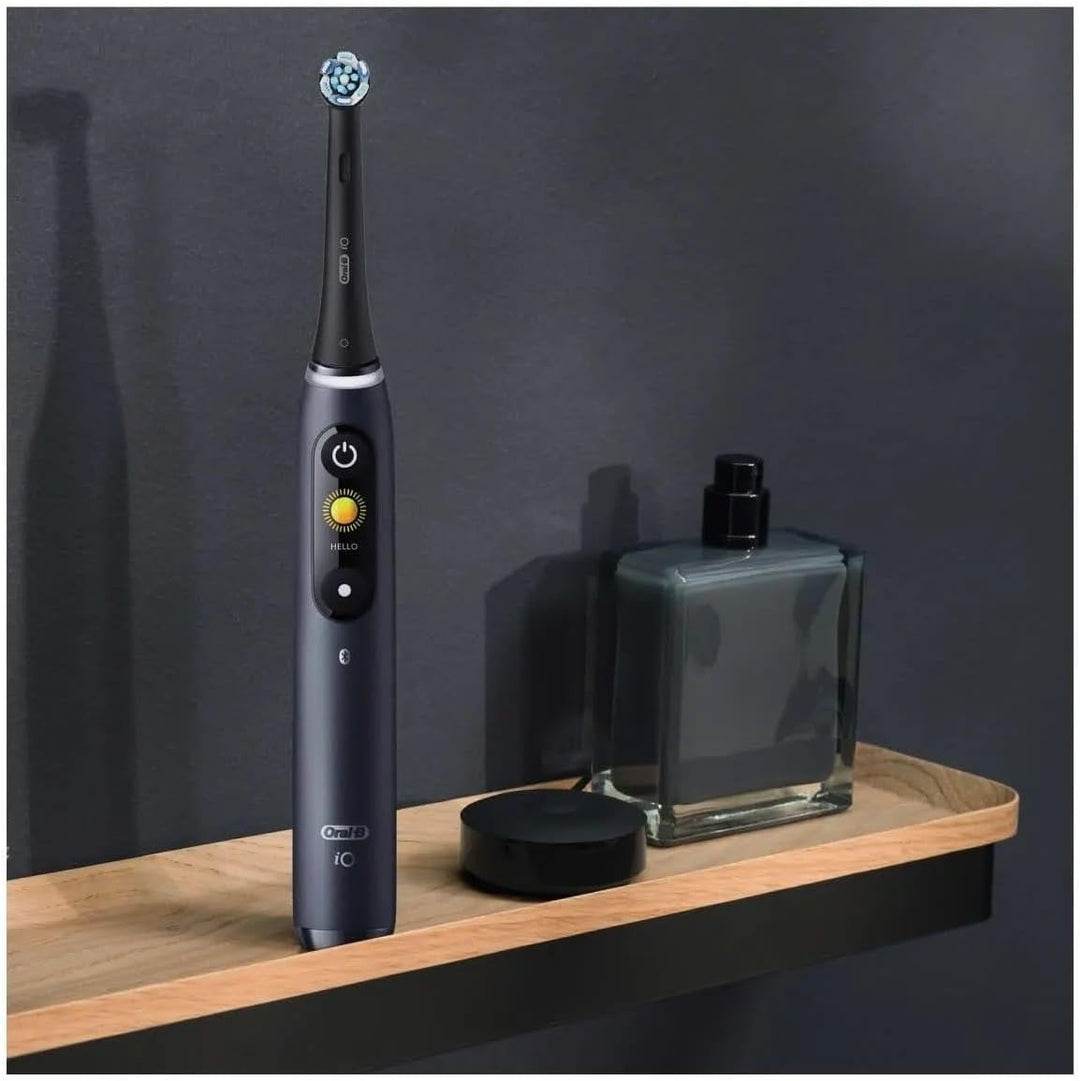Oral-B iO Series 8 Elektrische Zahnbürste/Electric Toothbrush, 2 Aufsteckbürsten, 6 Putzmodi für Zah