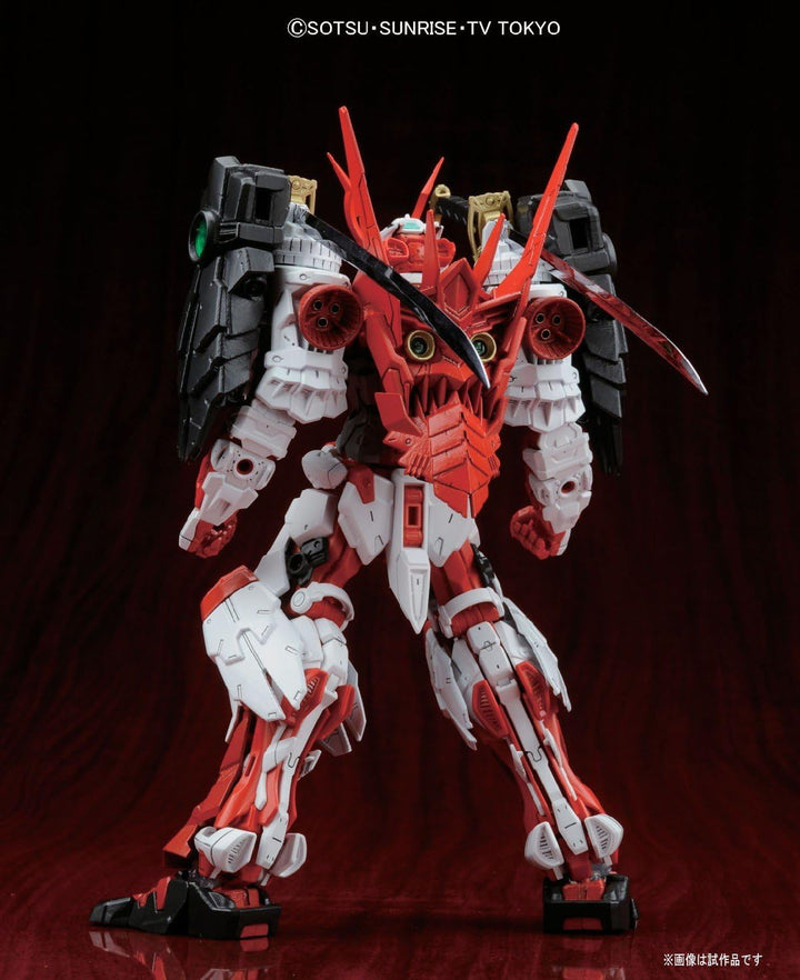 Bandai MG 1/100 Sengoku ASTRAY Gundam