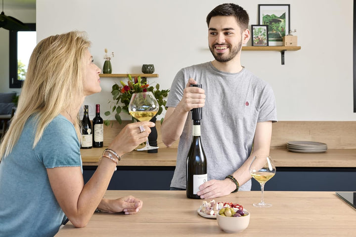 PEUGEOT - Elektrische Vakuumpumpe Preserve ABS-Finish - Automatische Weinpumpe + 2 Weinverschlüsse -