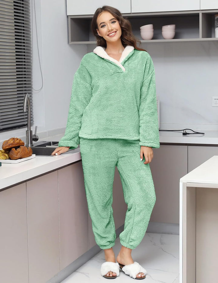 TOMEEK Schlafanzug Damen Winter Thermo Pyjama Set Langarm Fleece Nachtwäsche Set Weicher Warmer Heim