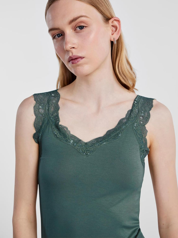 PIECES Damen Pcbarbera Lace Noos Bc Top S 1x Desert Sage, 1x Balsam Green, 1x China Blue, S 1x Deser