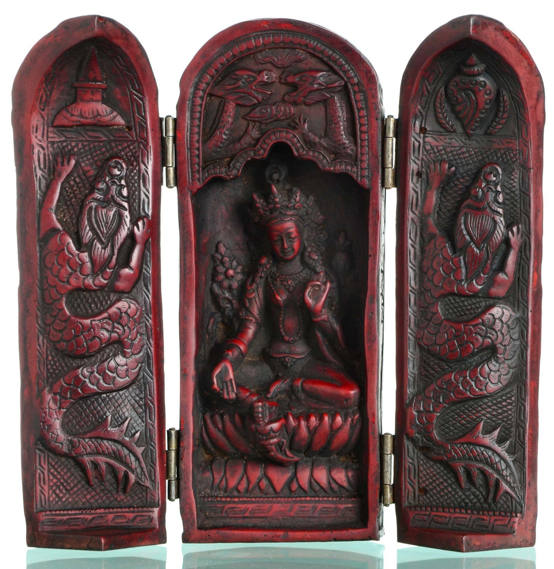 BUDDHAFIGUREN/Billy Held Buddha Schrein mit der Grünen Tara 20 cm hoch aus Giesharz rotbraun 1,3 kg