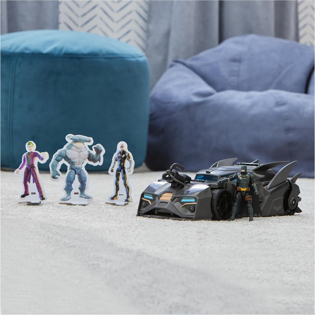 DC Comics Batman Offroad Batmobile mit Fanghaken-Katapult und Gitter-Zelle im Heck, inkl. 10-cm Batm