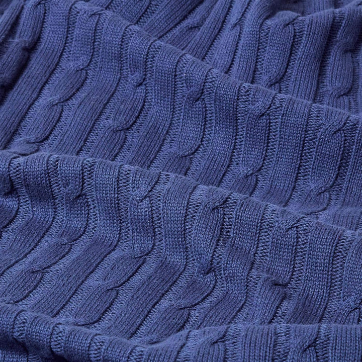 Homescapes gestrickte Tagesdecke, dunkelblaue Wohndecke 150 x 200 cm, Strickdecke aus 100% Baumwolle