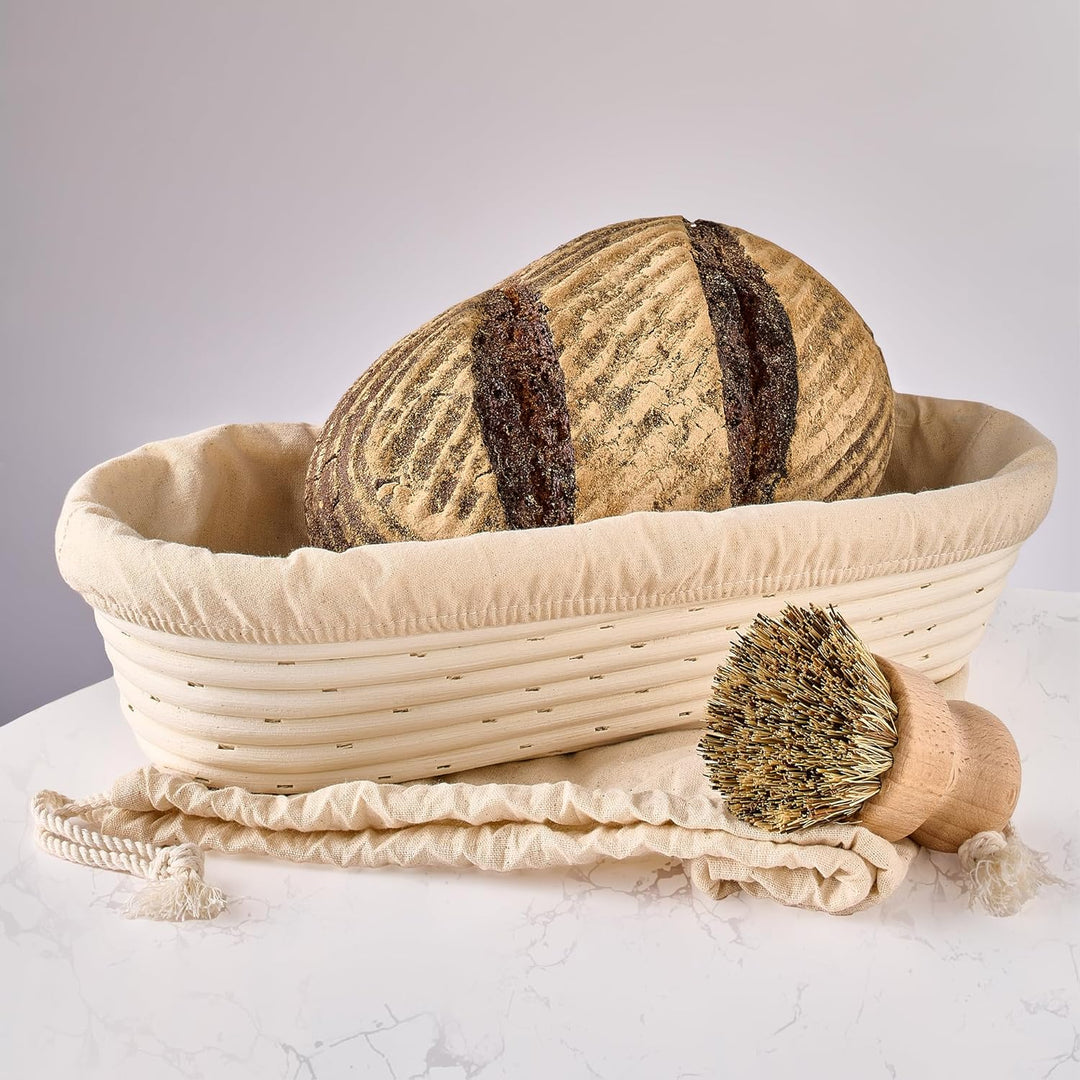 Gärkorb zum Brotbacken - Aus nachhaltigem Rattan - Oval - 35 cm - Set inkl. Bürste, Leineneinlage &