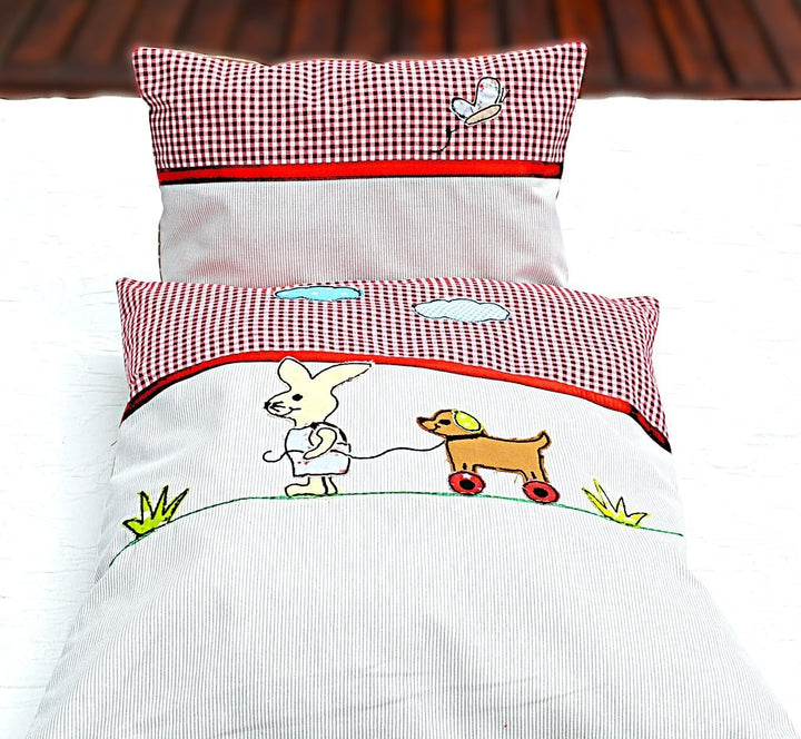 Puppenbettwäsche 2-TLG. -Kissenset Hasenkind, Set mit Kaninchen-Stickbild Hase mit Hund, Hase mit Hu