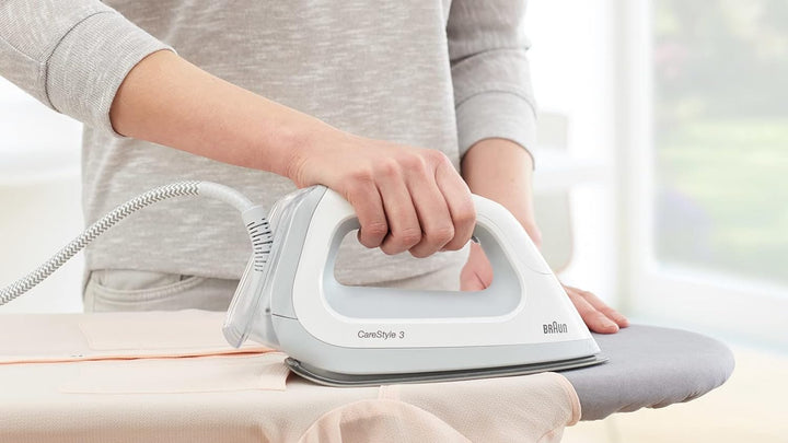 Braun CareStyle 3 IS 3041/1 Dampfbügelstation (2.400 W, 5 bar, Dampfstoss: 310 g/min, Eco-Funktion)