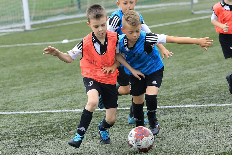 SPORTSBIBS Fussball Leibchen Set 10 Stück: 2 Farben - 5 von jeder Farbe, für Kinder und Erwachsene,