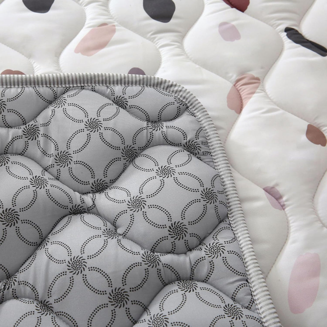 Gesteppte Krabbeldecke Baby 127cm, Konfetti – extra Dicke 1,5cm weiche Baby Krabbelmatte – Baby Spie