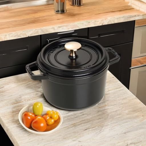 STAUB Gusseisen Bräter/Cocotte, Rund 16 cm, 1,2 L, Aromaregen Funktion, Für alle Herdarten geeignet,
