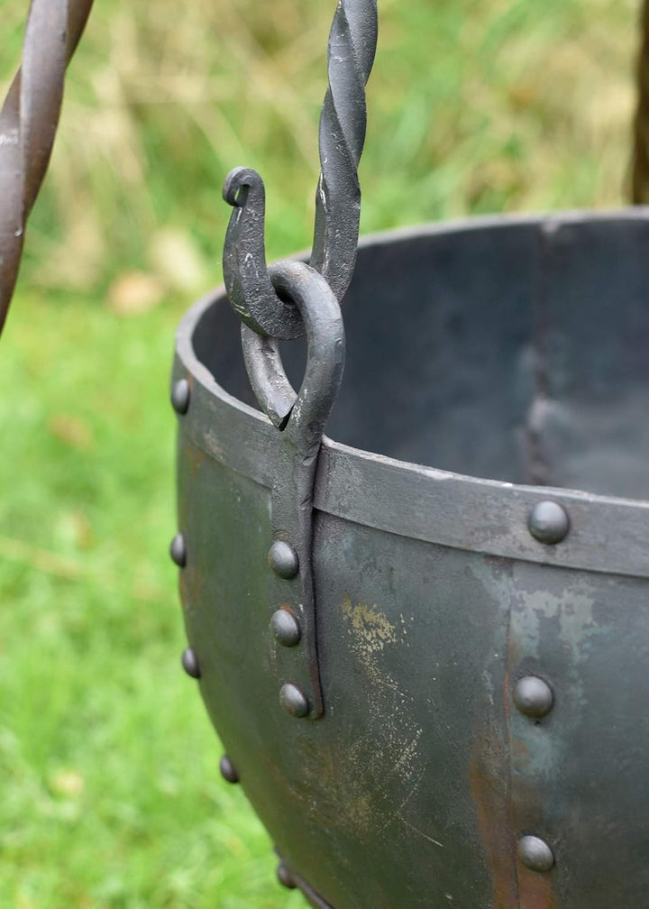 Battle Merchant Vernieteter Lagertopf Klein, Mittel oder Gross Mittelalter Kochstelle LARP Hängegril