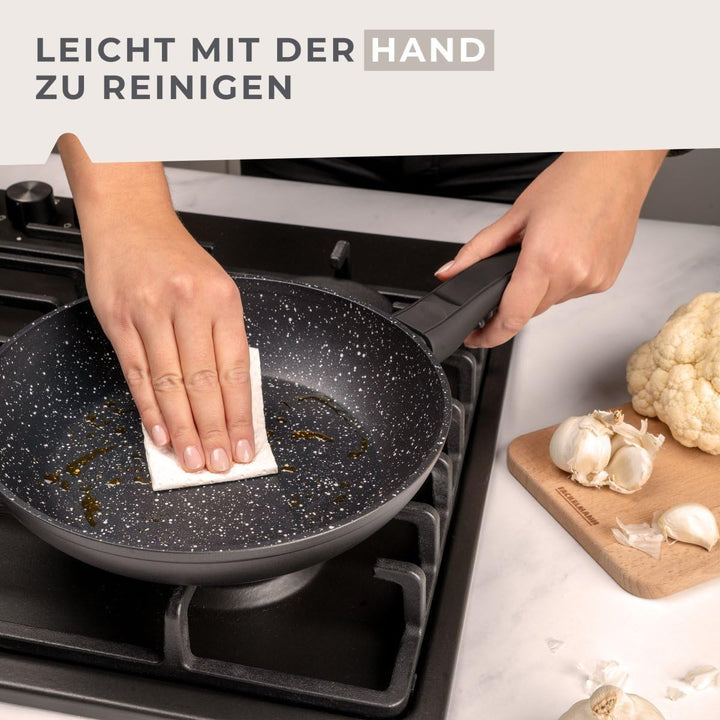 Fackelmann Bratpfanne Marble 2.0 24 cm, Antihaft-Pfanne aus 90% recyceltem Aluminium mit ergonomisch