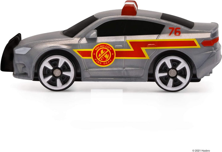 Micro Machines Spielzeugautos Feuerwehr Fracht Flugzeug Spielset mit 1 exklusiven Fahrzeug - Microma