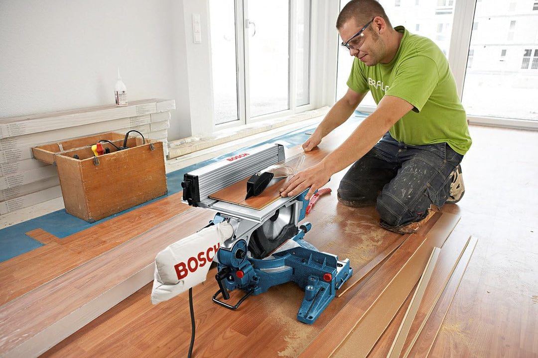 Bosch Professional Kombinationssäge GTM 12 JL (Sägeblatt-Ø: 305 mm, inkl. 1x Kreissägeblatt, Schiebe