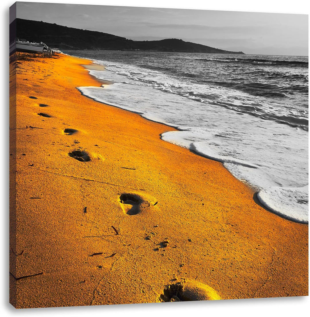 Pixxprint Spuren Im Sand am weiten Meer schwarz/weiss, Format: 70x70 als Leinwandbild, 70x70