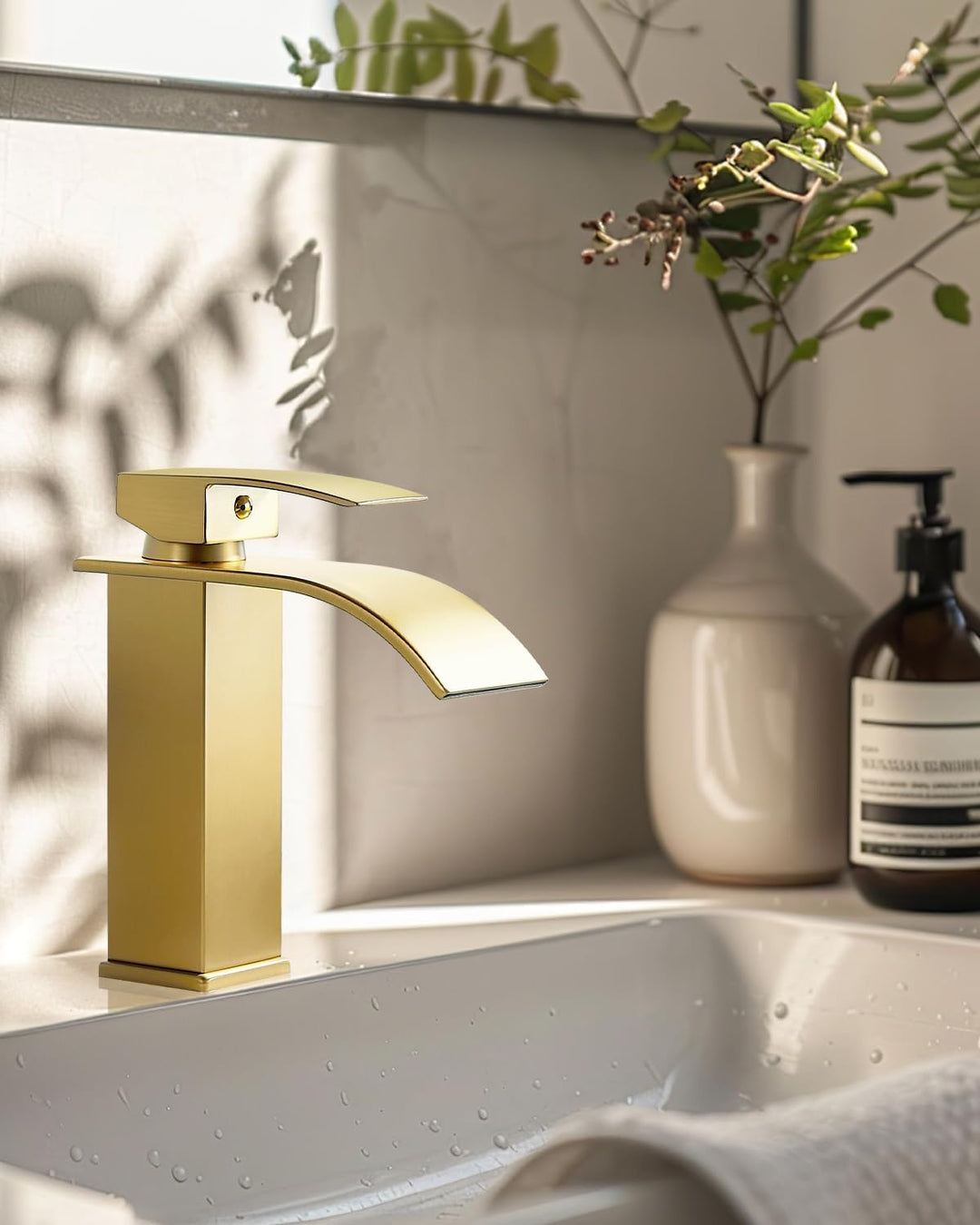 kisimixer Wasserhahn Bad Wasserfall Waschtischarmatur Gebürstetes Gold, Einhandmischer Armatur Wasch