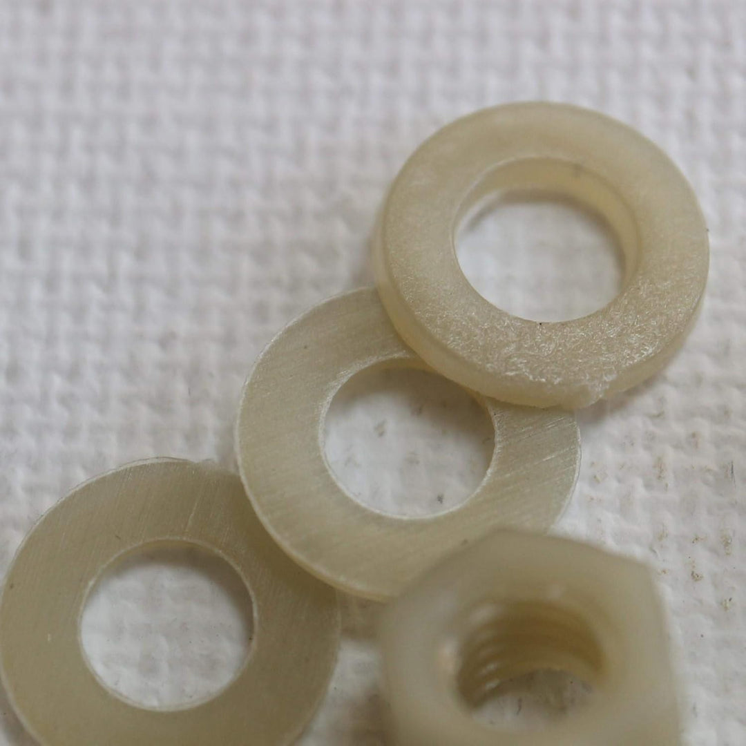 50 x glasfaserverstärkte Super Nylon Flachkopf, Kreuzkopf-Maschinenschrauben, M5 x 20mm, Kunststoffm