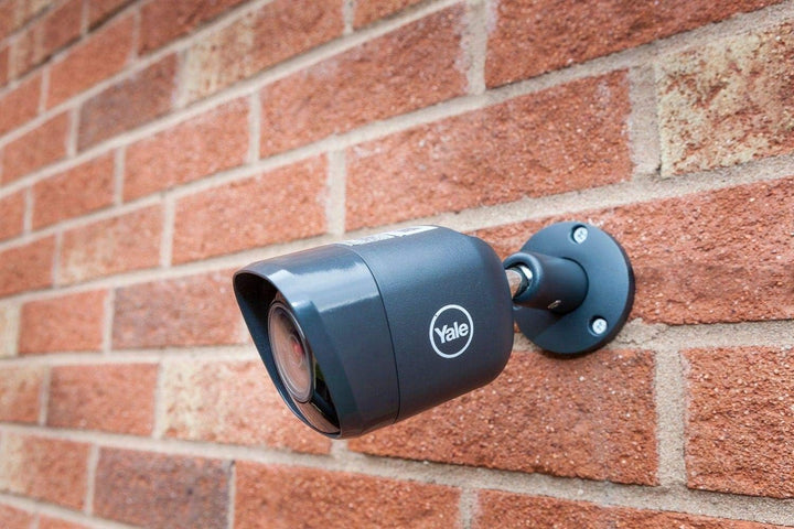 Yale SV-4C-2ABFX Smart Home CCTV Kit-HD1080, 2 Kameras, 4 Kanäle, 1TB Festplatte, Schwarz