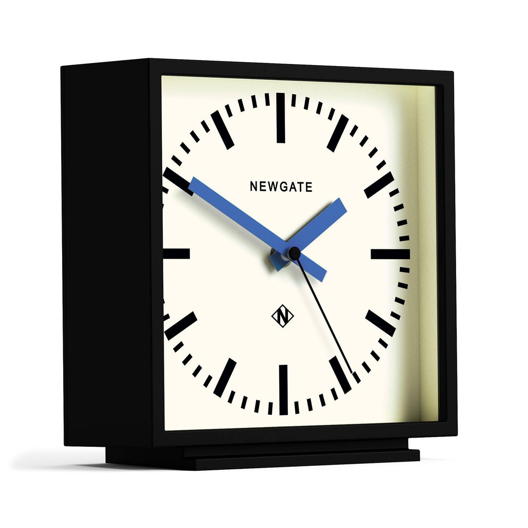 NEWGATE® Amp Silent Sweep Kaminuhr – 'No Tick' – eine Moderne Kaminuhr – Uhren für Wohnzimmer – Büro