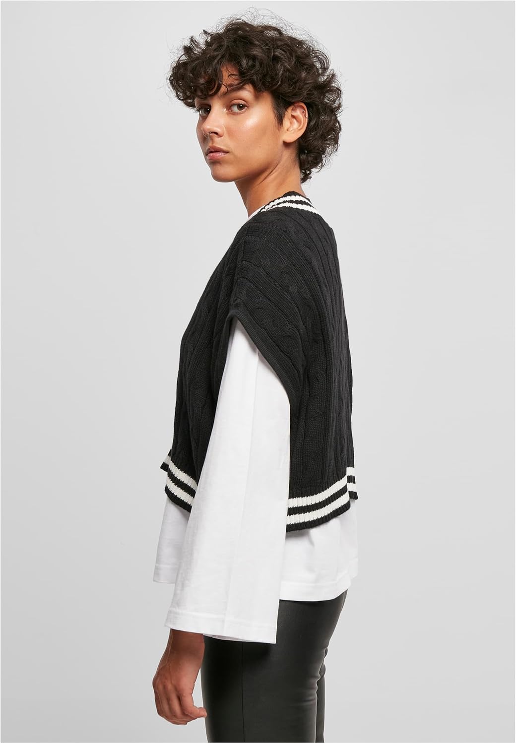 Urban Classics Ladies Cropped Knit College Slipover, stylischer Strickpullunder für Damen im College