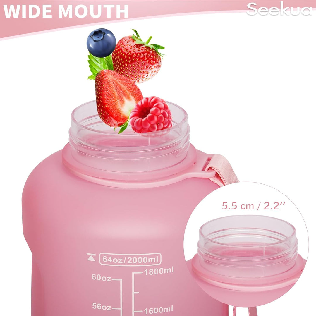 Seekua Sport Tritan Trinkflasche 0.6l / 1l / 2l mit Strohhalm & Zeitmarkierung, Grosse Wasserflasche