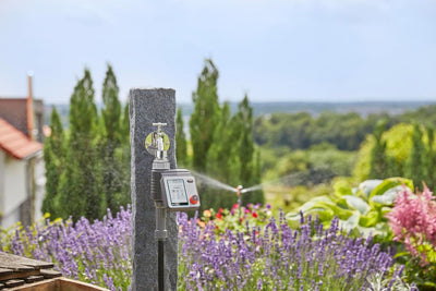 Gardena Bewässerungssteuerung Master: Automatische und zeitsparende Bewässerung, 6 Zeitpläne, LCD-Di