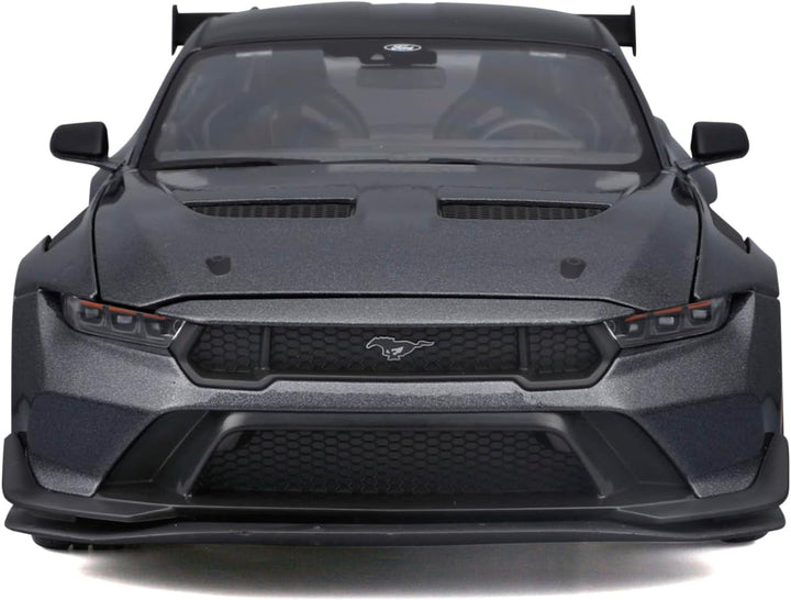 MAISTO Ford Mustang GTD, Special Edition 2025, Metallic Grau - Modellauto 1:18 Originalgetreues Samm