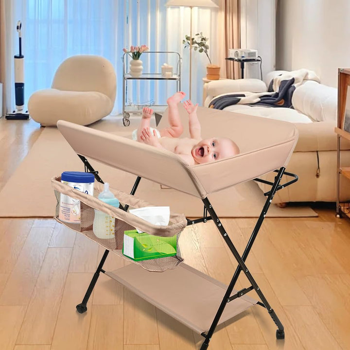 Baby Wickelkombi - klappbare Wickelkommode, mobiler Wickeltisch mit Wickelauflage, Sicherheitsgurt u