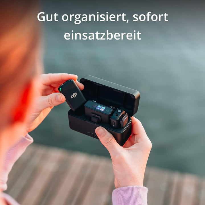 DJI Mic (2 Sender + 1 Empfänger + Ladeschale), Lavalier-Funkmikrofon, 250 m Reichweite, 15 Stunden A