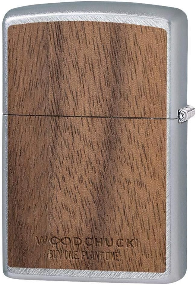 Zippo 29902 Woodchuck Sweep Sturmfeuerzeug, Walnuss-Emblem, Chrom, reguläre Passform