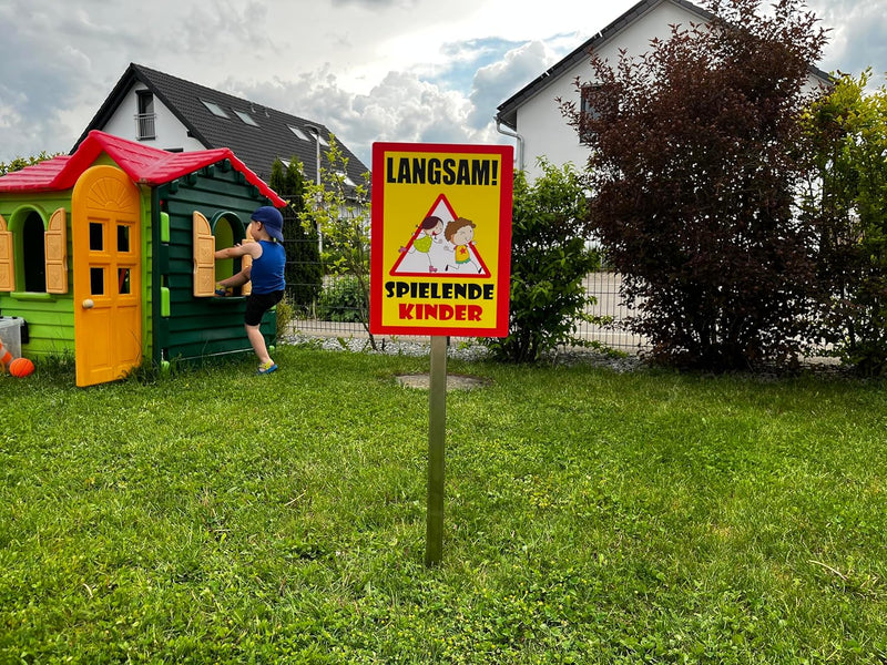 2 Stück XXL Langsam ! spielende KINDER Schild 30 x 40 cm aus stabiler PVC Hartschaumplatte 5mm mit U