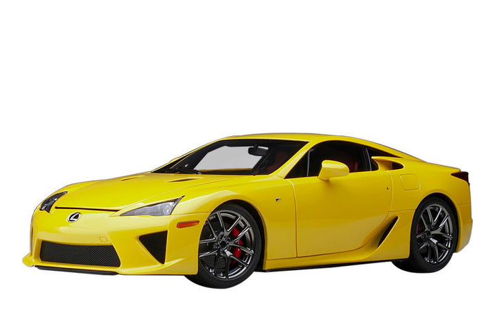AUTOart - Miniaturauto der Kollektion, 78854, Pearl Yellow