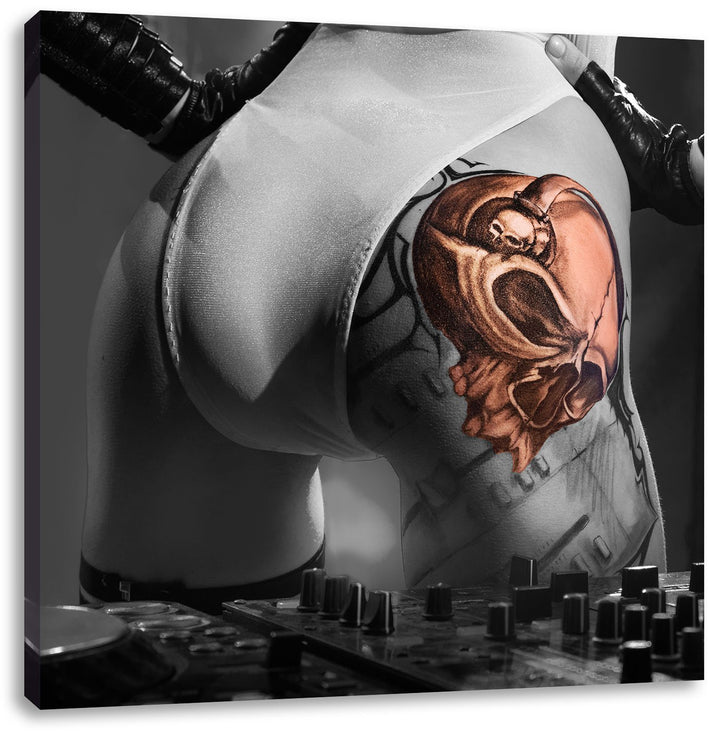 Pixxprint Sexy Frau am Plattenpult Schwarz/Weiss, Format: 70x70 auf Leinwand, 70x70