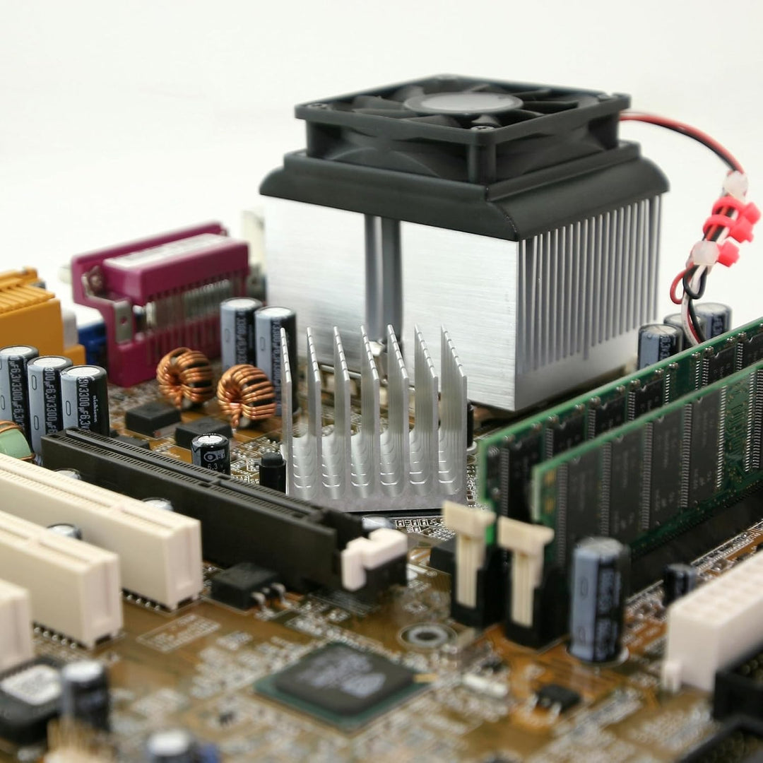 sourcing map 2 Stück Kühlkörper-Kit aus reinem Kupfer 30x30x3mm für IC-Chip-MOS-Speicher Wärmeableit