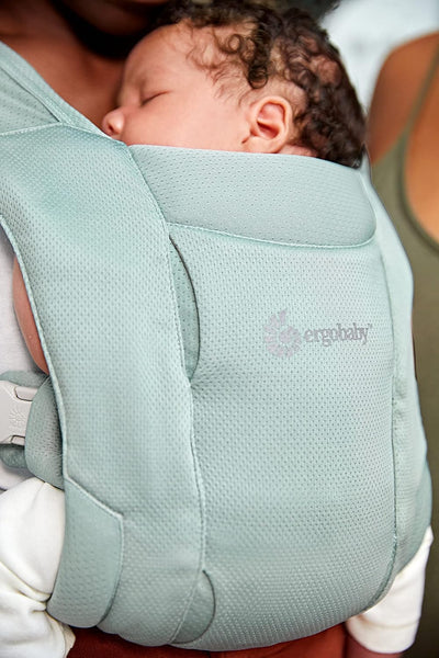 Ergobaby Embrace Soft Air Mesh Babytrage für Neugeborene ab Geburt, 2-Positionen Bauchtrage Baby Tra