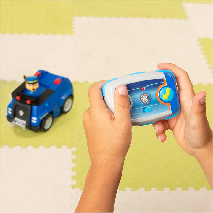 PAW Patrol Chases ferngesteuertes Polizeiauto mit Fernbedienung, Spielzeug für Kinder ab 3 Jahren, B