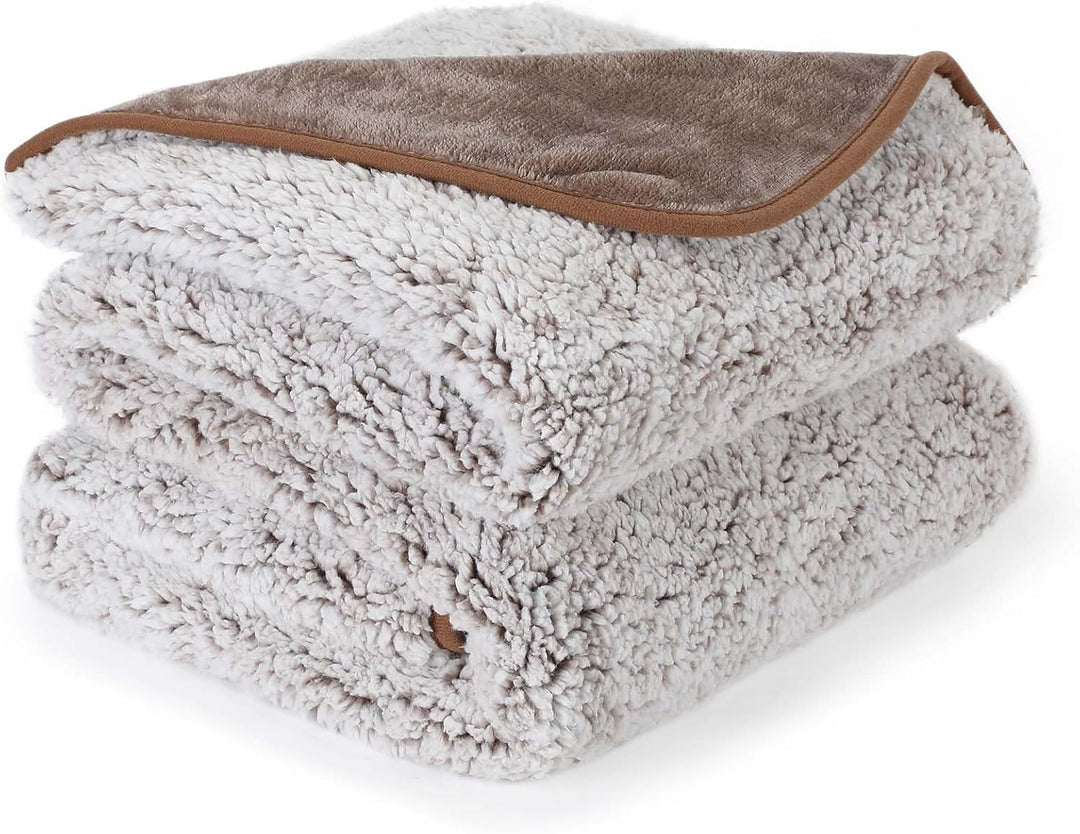 PETTOM Hundedecke Wasserdicht, Hundedecke Flauschig aus Sherpa Fleece, Hunde Decke Sofaschutz, Katze