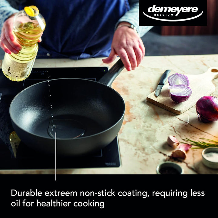 demeyere Alu Classico 3 Duraslide® Hochwertiger Wok fuer Induktion und alle anderen Herdarten, Antih