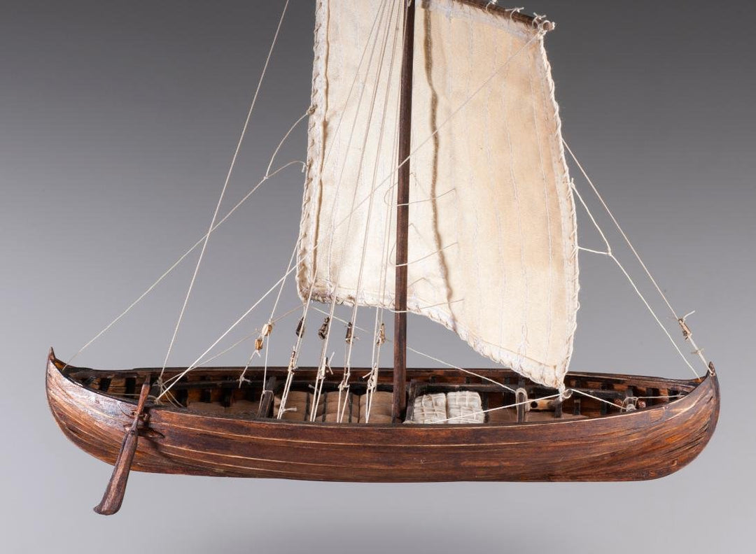 DUSEK Knarr 1/72 Viking Ship L:225 H:200 W:150mm