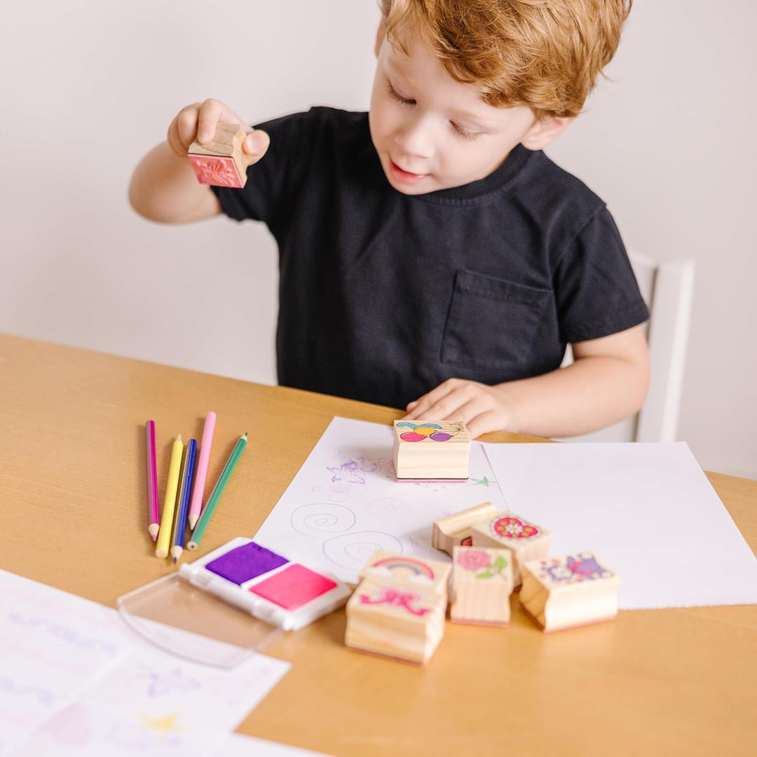 Melissa & Doug - Holzstempelset Freundschaft – 9 Stempel, 5 Buntstifte und EIN zweifarbiges Stempelk