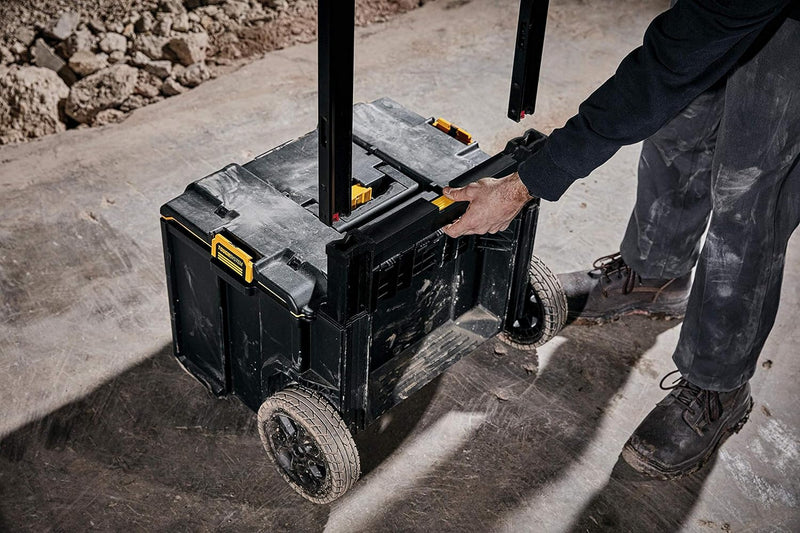 Dewalt DS450 Werkzeugbox DWST83295-1 (ToughSystem 2.0, mobile Werkzeugbox mit robusten 8" Rädern und