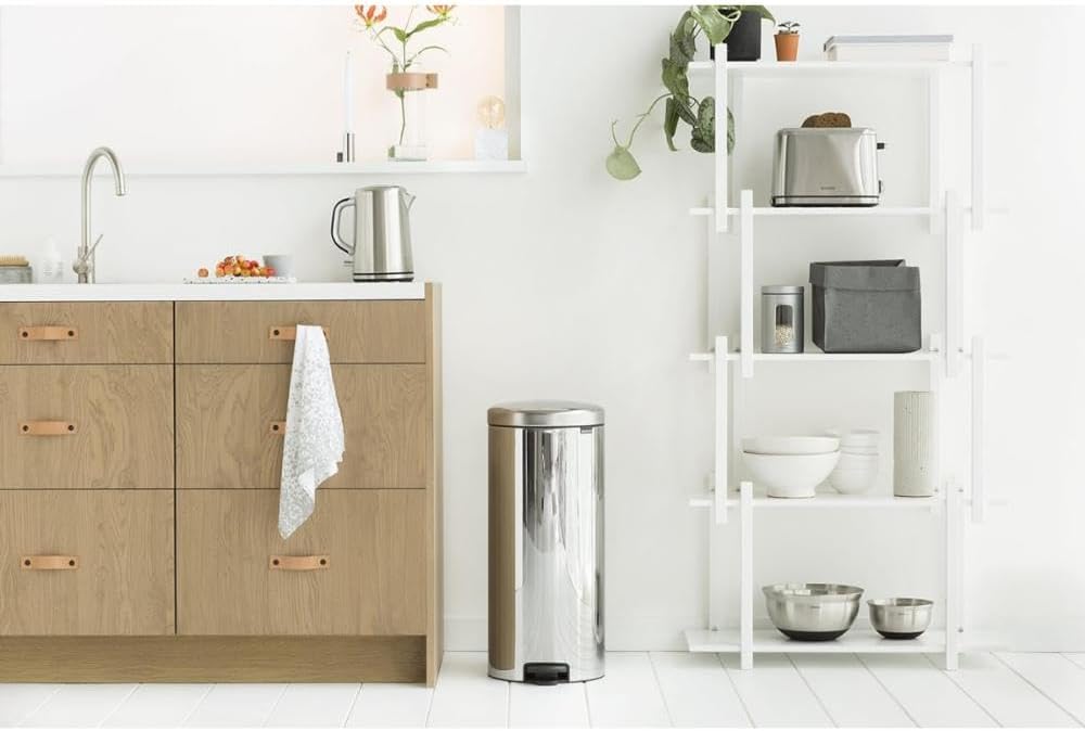 Brabantia Treteimer mit Inneneimer aus Kunststoff, stahl, Brilliant Steel, 30 Liter Brilliant Stahl