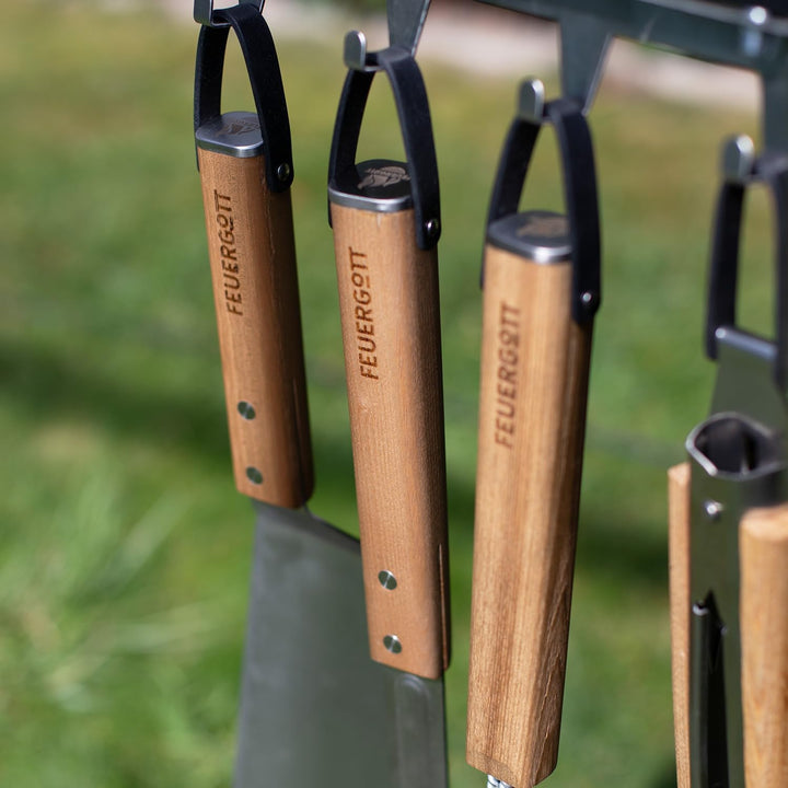 FEUERGOTT Grillbesteck-Set 4 Teile Edelstahl, Zedernholz, Lederschlaufen, Grillbesteck mit Grillzang