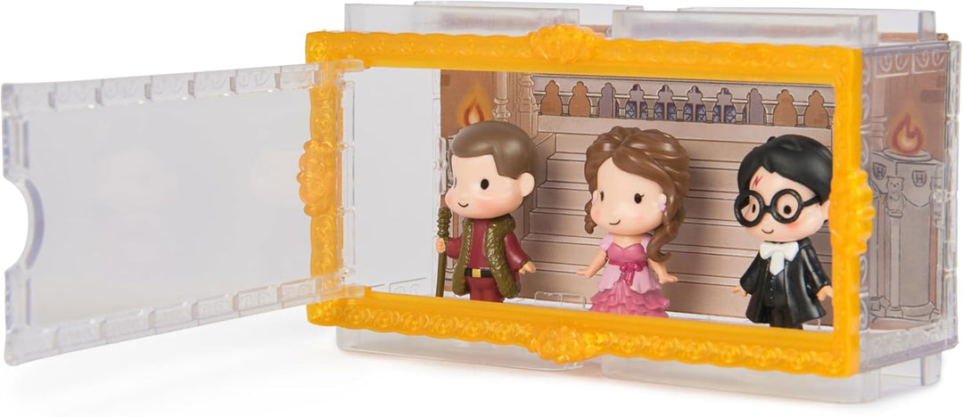 Harry Potter - Micro Magical Moments Sammelfiguren Multipack "Weihnachtsball" mit Harry, Hermine und